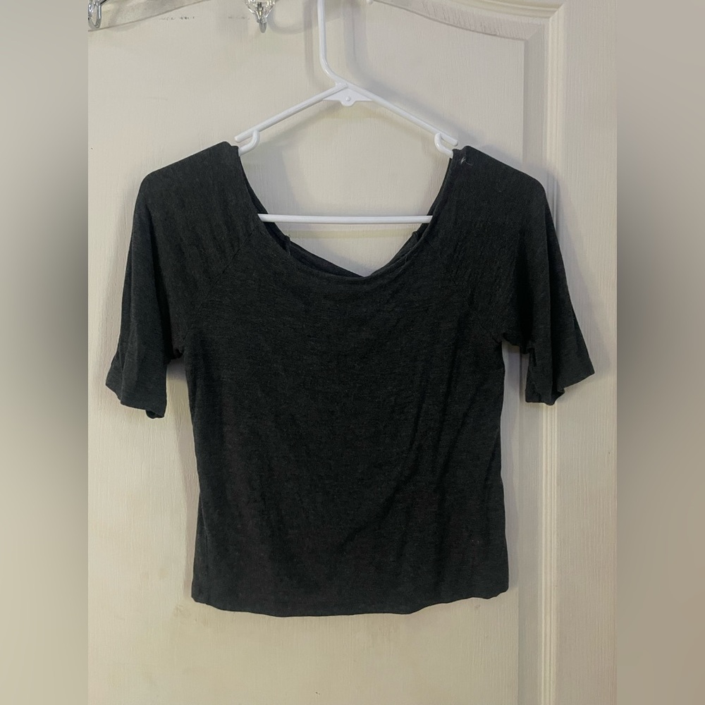 Great crop top, crossed back